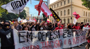 Vereadores do União Brasil se envolvem em pancadaria com estudantes da USP em manifestação