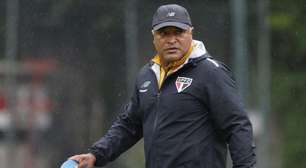 Roger ganha "reforços" em treino do São Paulo antes da Copa do Brasil