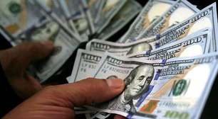 Dólar à vista fecha em baixa de 0,37%, a R$4,9872 na venda