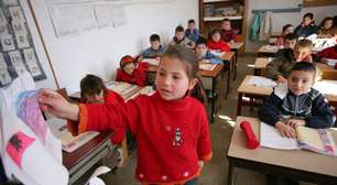 Unicef alerta que 1 em cada 4 crianças na Itália vive abaixo da linha da pobreza