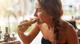 Comer rápido demais pode bagunçar o intestino; entenda o motivo