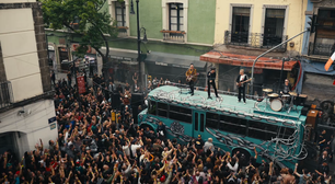 U2 grava clipe de música nova em cima de ônibus no México; assista