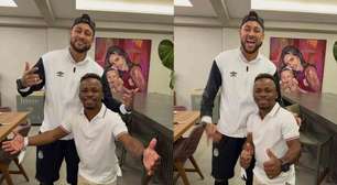 Motos e Ferrari marcam tour de Neymar em sua residência de R$ 50 milhões