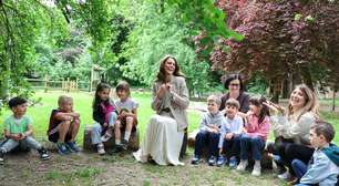 Kate elogia sistema educacional Reggio Emilia em 2º dia na Itália
