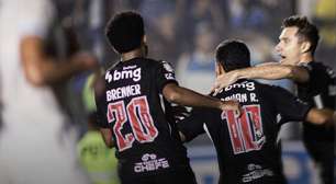 Vasco leva susto em São Januário, empata com o Paysandu e garante vaga nas oitavas da Copa do Brasil