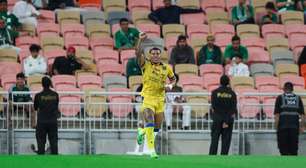 Atacante colombiano detona técnico após ficar fora de pré-lista da Copa: "Não sabe um c"