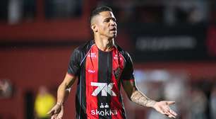 Vitória vence o Flamengo no Barradão e avança na Copa do Brasil