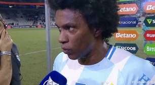 Willian comemora vaga e minimiza pressão no Grêmio: "Normal"