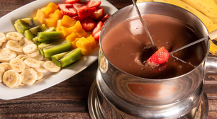 Nem todo chocolate funciona no fondue; saiba escolher o melhor