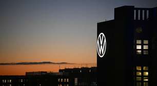 Líderes sindicais da Volkswagen mantêm "linha vermelha" sobre fechamento de fábricas na Alemanha
