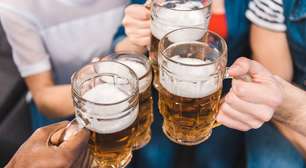 O que a cerveja faz no corpo: os efeitos do álcool sobre o fígado e o coração ao longo dos anos