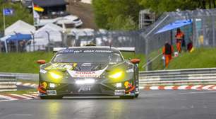 24h Nürburgring: Luca Engstler é pole, carro de Verstappen é 4º e de Farfus é 9º