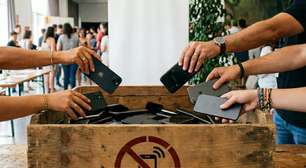 Desconexão total: o que leva centenas de pessoas a um retiro sem celular na Espanha?
