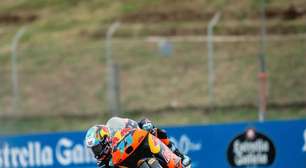 Moto3: Valentín Perrone conquista pole no GP da Catalunha
