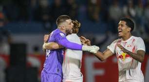 Red Bull Bragantino bate o Vitória e sobe na tabela do Brasileirão