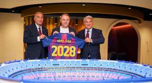 Barcelona renova contrato de Hansi Flick até 2028