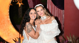 Marcela Mc Gowan e Luiza Martins se casam em cerimônia com tema esotérico
