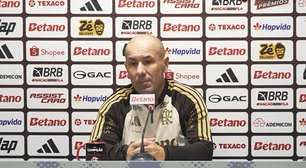 'Parece carpete de casa': Jardim ironiza gramado sintético do Athletico-PR após empate do Flamengo