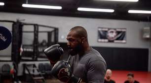 Jon Jones diz que pode tentar romper contrato com o UFC: "Basta encontrar as pessoas certas"
