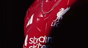Liverpool lança novo uniforme inspirado em temporada histórica dos anos 80