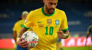 Sonhar com bola de futebol pode revelar desafios e conquistas; descubra