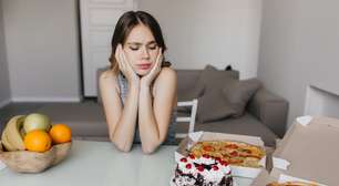 Comer sem controle? 4 dicas para lidar com a compulsão alimentar