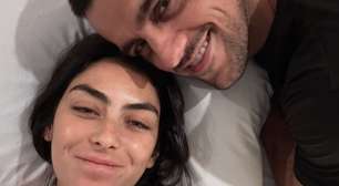 Grave? Esposa de Felipe Simas é internada às pressas e passa por cirurgia: 'Dor'