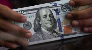 Dólar sobe ante o real na abertura sob influência do exterior