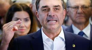 Equipe da pré-campanha de Flávio Bolsonaro aciona TSE para suspender pesquisa AtlasIntel