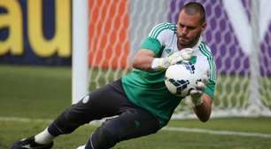 Lembra dele? Ex-goleiro do Palmeiras busca emprego no LinkedIn