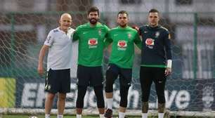 Goiás mira goleiro convocado na Seleção para substituir Tadeu