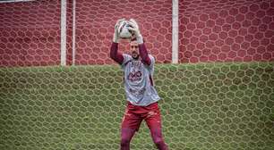 Vila Nova recebe aviso de Helton Leite sobre acesso à Série A