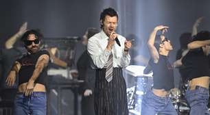 Fãs de Harry Styles criticam estrutura do novo show que obstrui visão da pista
