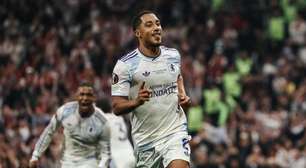 Aston Villa vence Freiburg e é campeão da Liga Europa