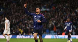 Gabriel Jesus celebra título da Premier League com o Arsenal: 'Estou emocionado'