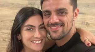 Esposa de Felipe Simas celebra aniversário após cirurgia: 'Não sabia se sairia do hospital'