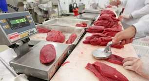Carne e café estão fora de novo tarifaço de Trump ao Brasil; lista tem 864 exceções