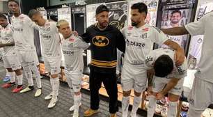 Batmóvel, helicóptero, relógios e mais: itens milionários da paixão de Neymar pelo Batman