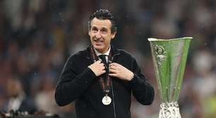 Emery celebra evolução do Aston Villa após título: 'Não vamos parar por aqui