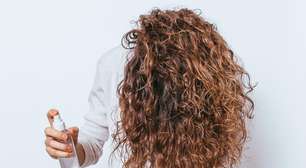 Descoloriu o cabelo?Veja o truque que deixa os fios com cara de salão