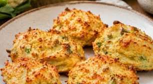 Bolinho de couve-flor saudável, assado e sem trigo