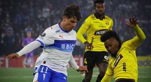 Universidad Católica bate o Barcelona de Guayaquil e tira Cruzeiro da liderança