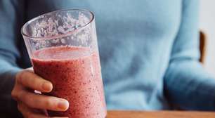 Substituí o jantar por essa bebida com todas as vitaminas que preciso