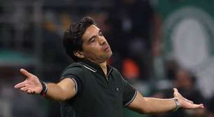 Abel Ferreira lidera lista de técnicos com mais cartões nas principais ligas do mundo