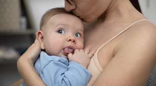 Bebê com peito chiando? Quando é hora de levar ao médico