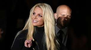 Britney Spears falou com sotaque britânico e ofereceu lasanha aos policiais durante abordagem por suspeita de dirigir embriagada, segundo registros de prisão