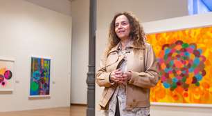 O Jardim gráfico de Beatriz Milhazes invade a Pina Estação: Gravuras do acervo da Pinacoteca revelam o diálogo entre arte e técnica ao longo da carreira da artista