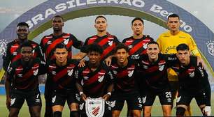 Athletico-PR não terá dois laterais e Odair define substitutos para enfrentar o Remo: "Esse será"