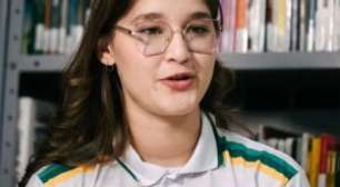 Estudante cearense é premiada nos EUA por pesquisa que mapeou feminicídios