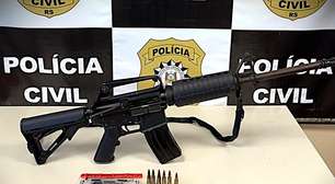 Fuzil de R$ 100 mil é apreendido pelo DEIC em depósito de armas de Facção em Porto Alegre